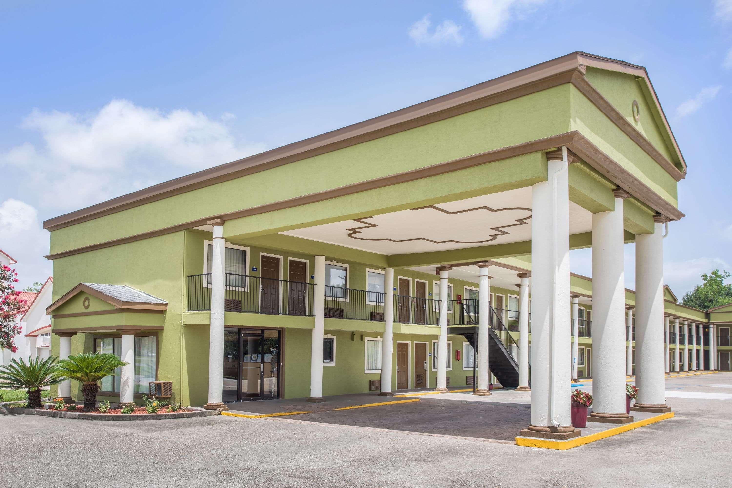Days Inn By Wyndham Crowley Luaran gambar